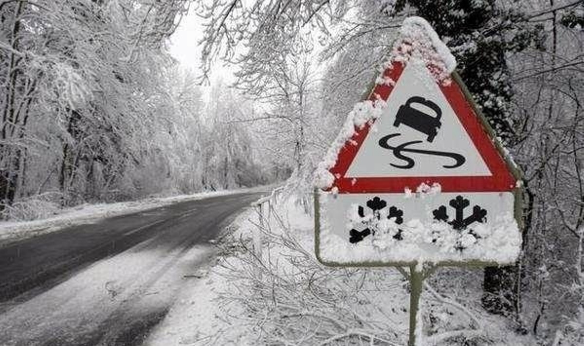 На дорогах Литвы – новшество: скорость будет зависеть не от сезона, а от погодных условий