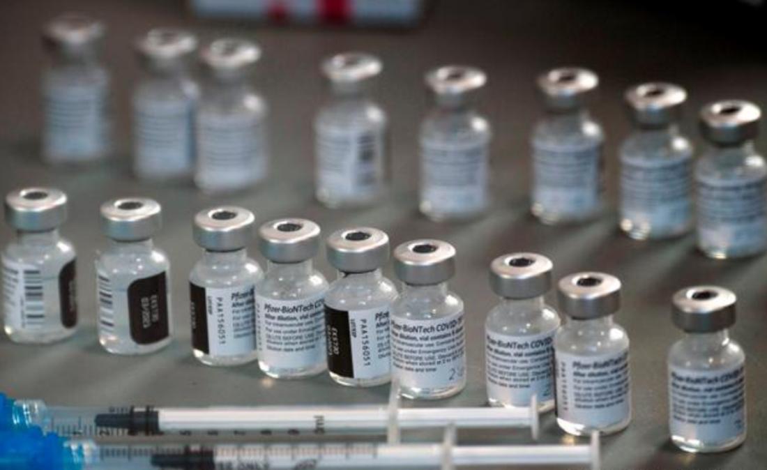 Литва получила 22-ую партию вакцины Pfizer, в ней – более 100 тысяч доз