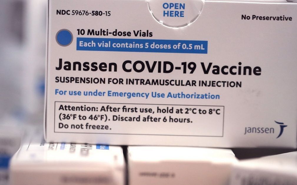 В Резекненской больнице лечатся пациенты с Covid-19, которые сделали вакцину AstraZeneca и Johnson & Johnson