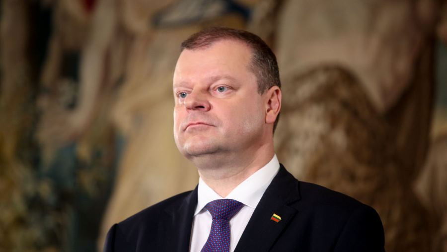 Премьер-министр Литвы обратился к пенсионерам: призывает никуда не выходить из дома