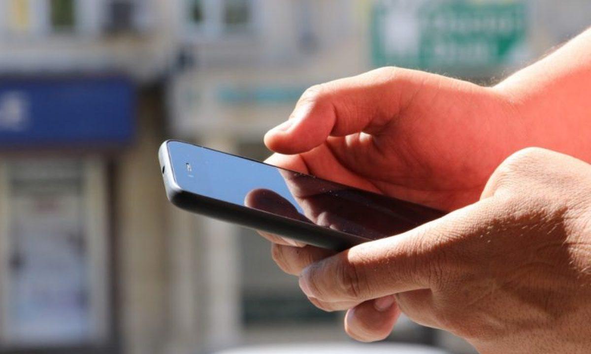Atsargiai, sukčiai! Įmonė dėl netikros SMS žnutės apie baudą neteko daugiau nei 22 tūkst. eurų