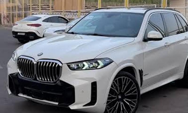В соседнем Зарасай угнан престижный BMW - сообщение сводки происшествий