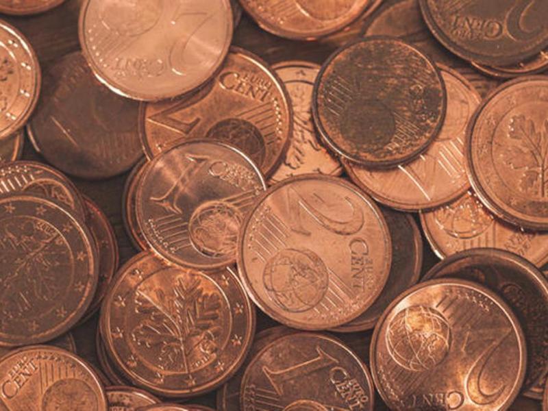 Парламент Литвы в первом чтении одобрил проект закона об отказе от монет номиналом 1 и 2 цента при оплате наличными